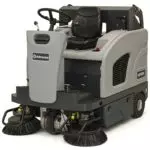 Advance SW4000 professional rider sweeper.