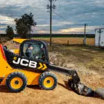 JCB 3TS-8W digging dirt.