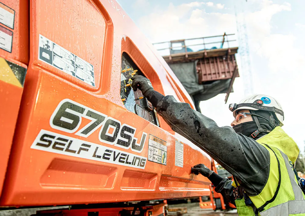 JLG 670SJ Boom Lift | Fairchild Equipment