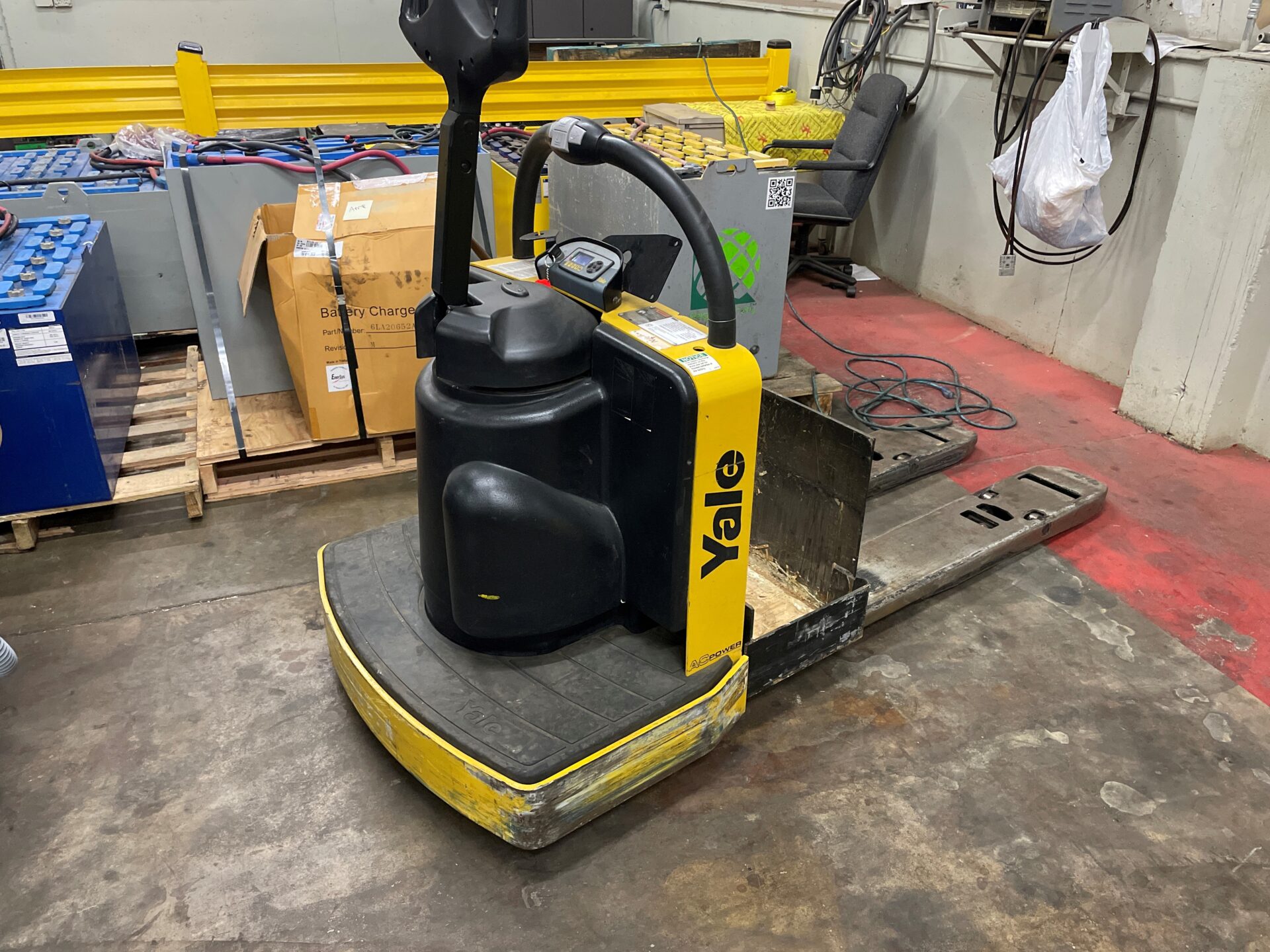 2016 – Yale MPE060LF
