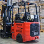 Bendi B40i5 forklift in warehouse.