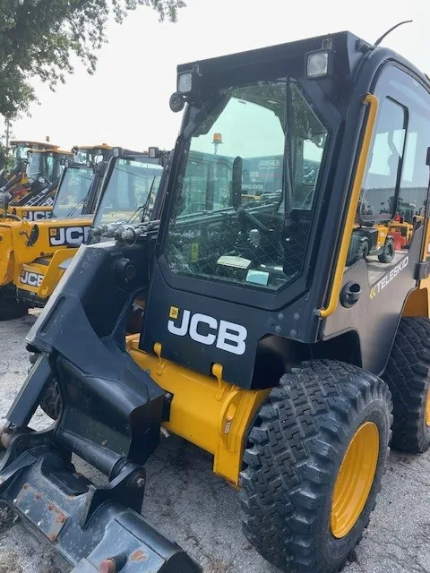 2018 – JCB 3TS-8W
