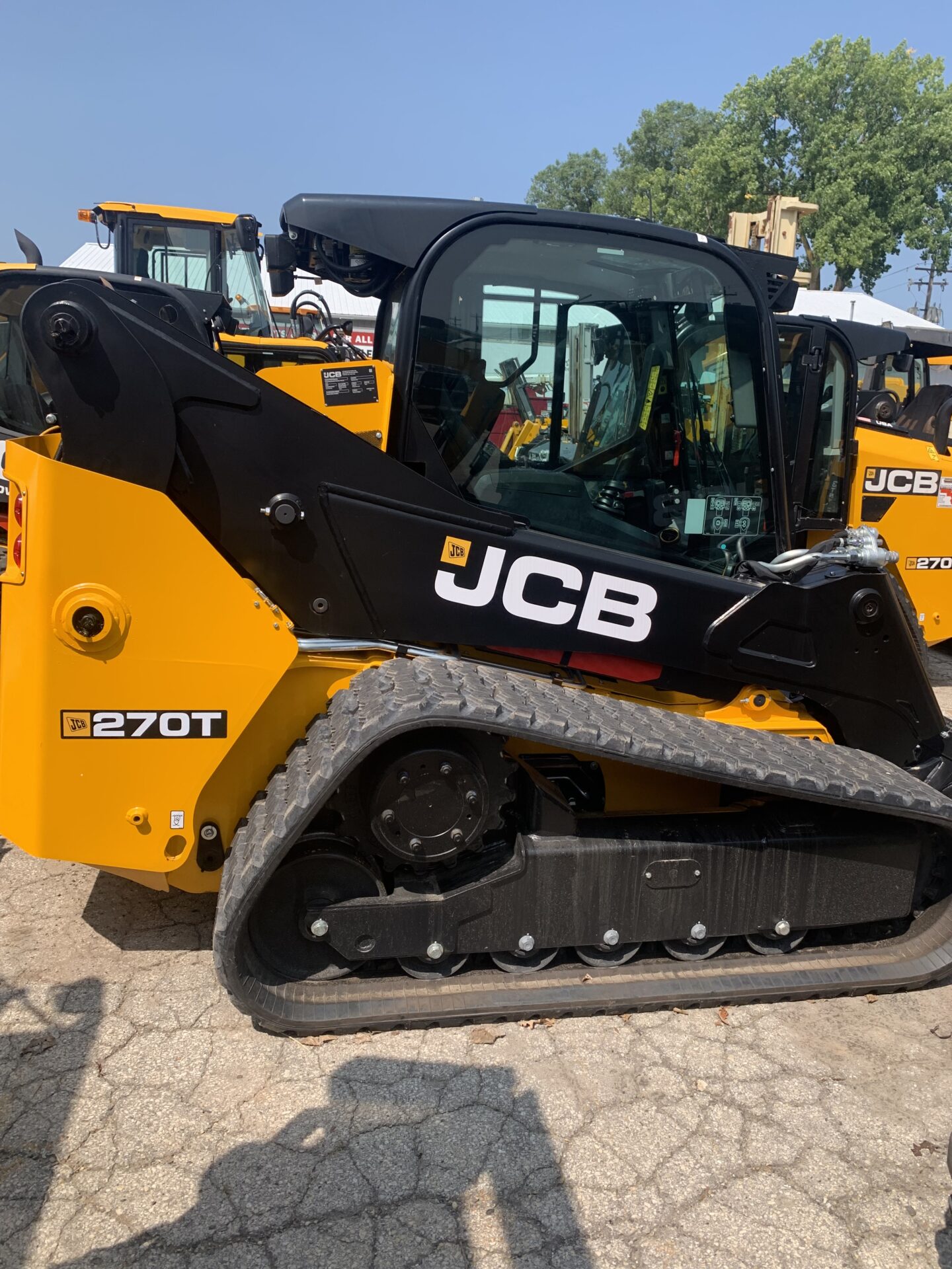 2023 – JCB 270T