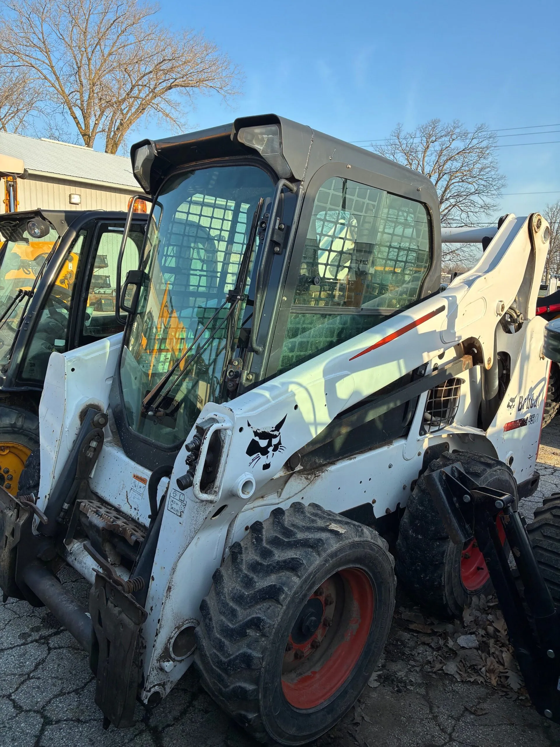2016 – Bobcat S570