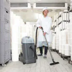 Advance VL500 industrial wet/dry vacuum cleaning facility floors.